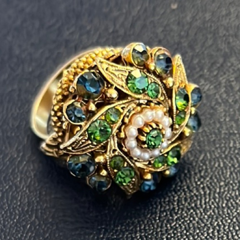Rare vintage Florenza Elegant floral statement Ring - adjustable